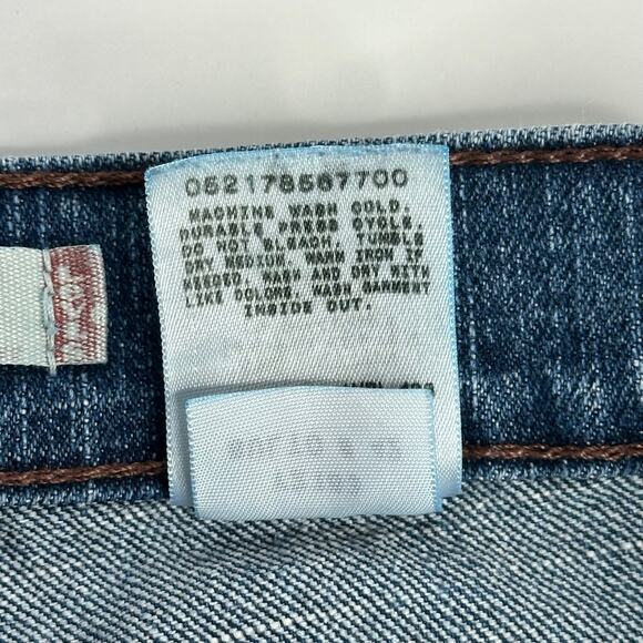 Levi's 515 Bootcut Jeans Womens 6M Medium Wash 30x31 Stretch Cowgirl Western - Picture 11 of 12